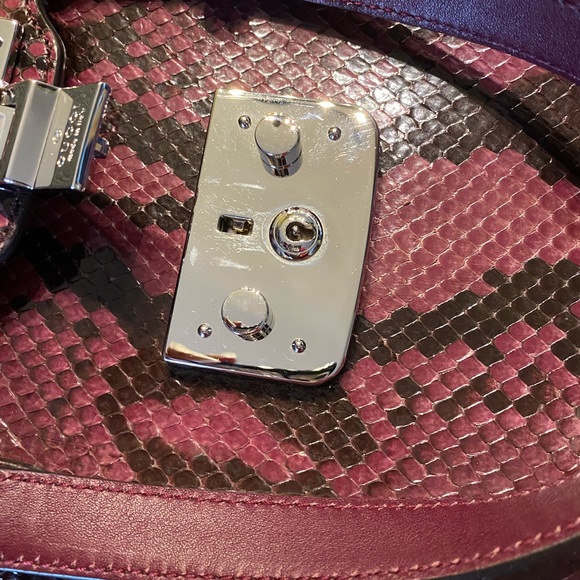 Authentic Gucci snakeskin Lady lock season 43 - Picture 13 of 16